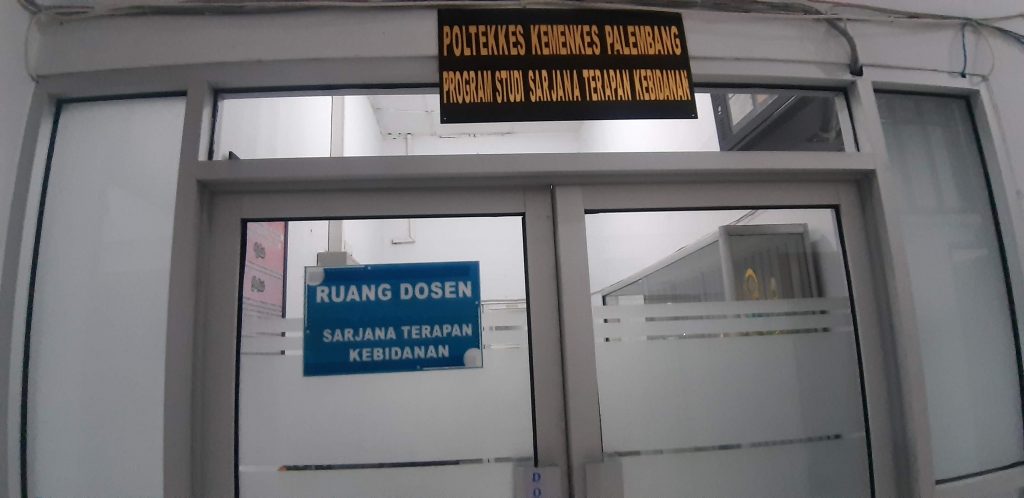 Ruang Dosen – Profesi Bidan Poltekkes Palembang
